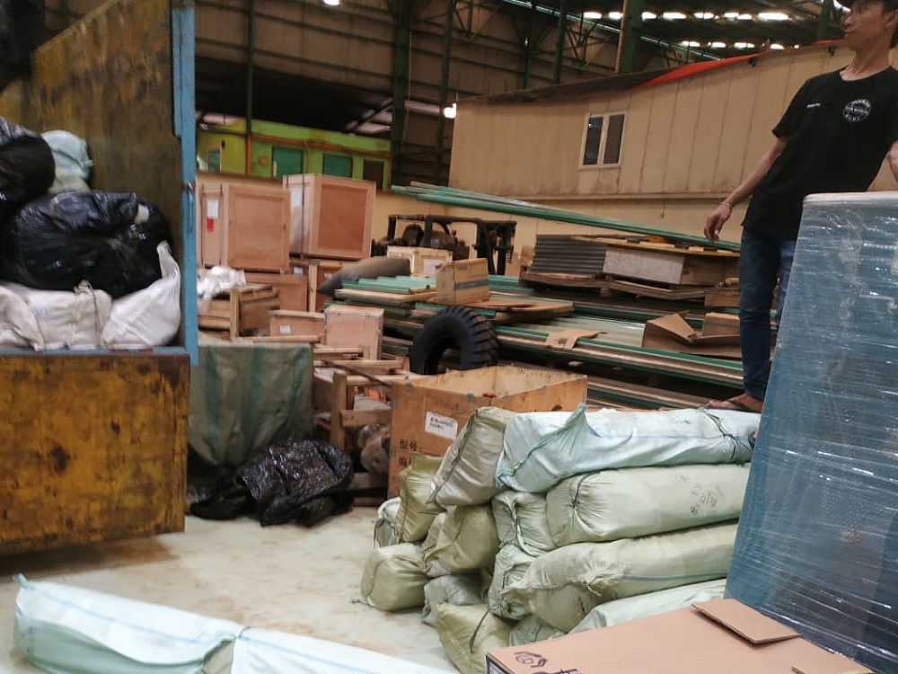 Pengiriman plastik cor ke Bogor
