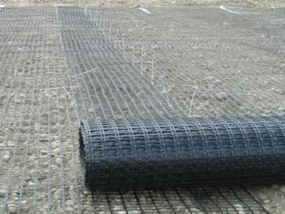 pemasangan geogrid biaxial