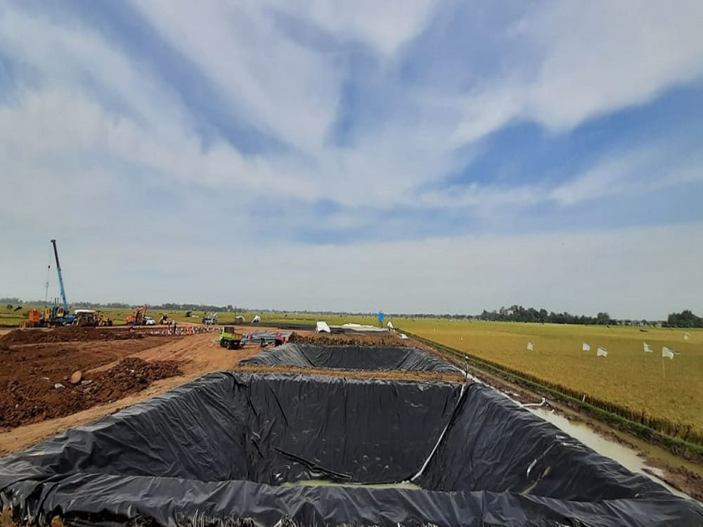 pemasangan geomembrane 3